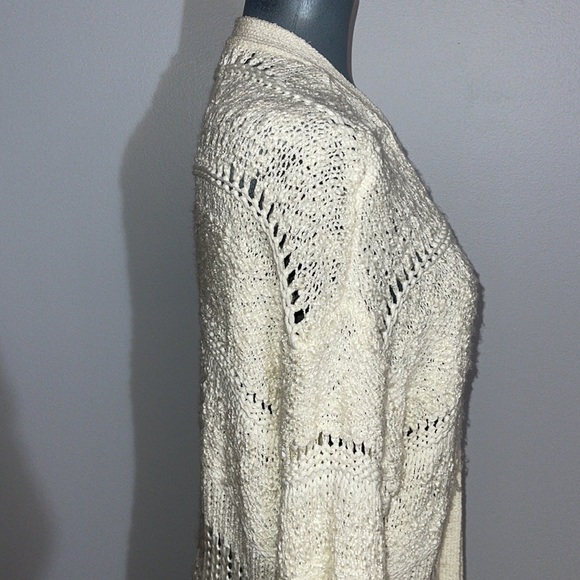 Lush Chunky Knit Oversized Sweater - Picture 5 of 13